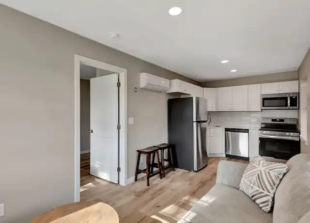 Property at 6919 Montgomery Rd Unit 6917-12, Cincinnati, OH, 45236, 1 bed, 1 bath, [object Object]