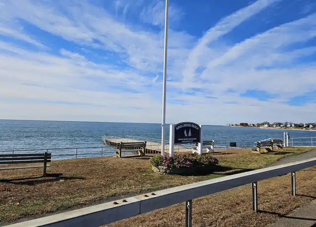 Property at 422 Maple Ave, Old Saybrook, CT, 06475, 4 beds, 2 baths, [object Object]