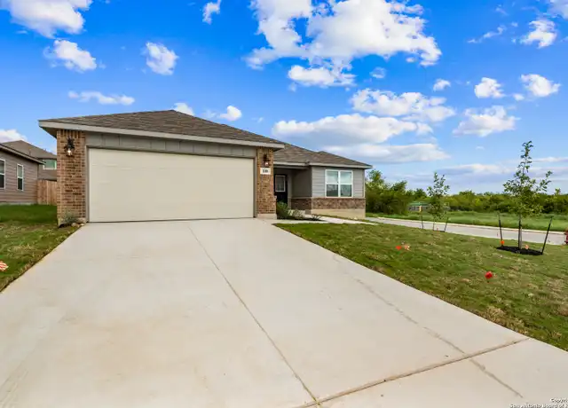 Property at 108 Fabarm Ln, New Braunfels, TX, 78130, 3 beds, 2 baths, [object Object]