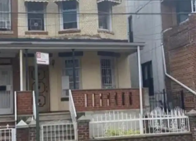 Property at 650 Cleveland St, Brooklyn, NY, 11208, 2 beds, 1 bath, [object Object]