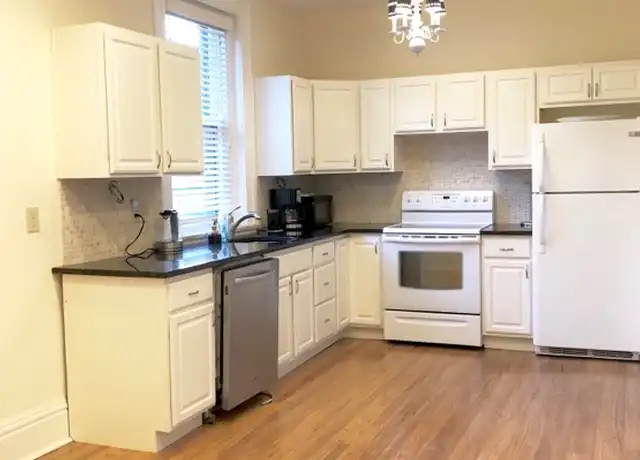 Property at 2331 Park Ave, Cincinnati, OH, 45206, 2 beds, 1 bath, [object Object]