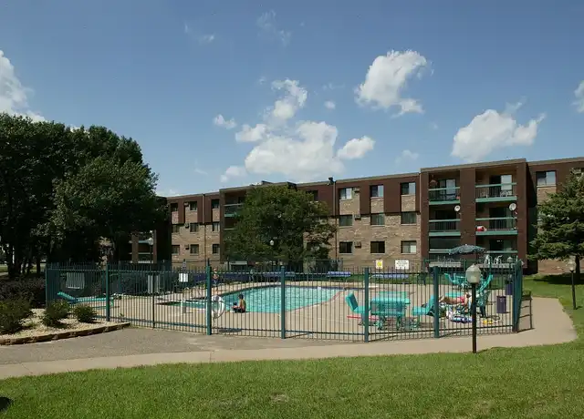 Property at Woodland North Apartments - 9240 University Ave NW, Minneapolis, MN, 55448, 1-3 bed, 1-2 bath, [object Object]