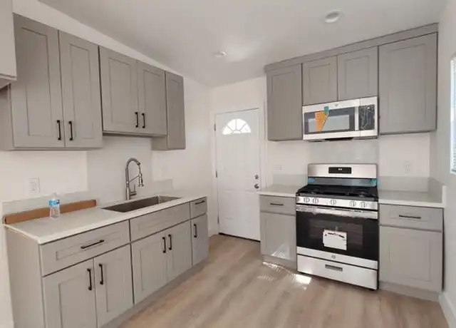 Property at 13154 Cedar St, Westminster, CA, 92683, 2 beds, 2 baths, [object Object]