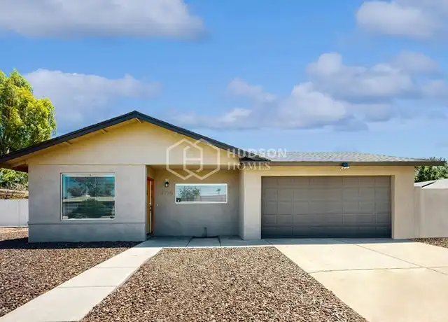 Property at 1725 W Wescott Dr, Phoenix, AZ, 85027, 3 beds, 2 baths, [object Object]
