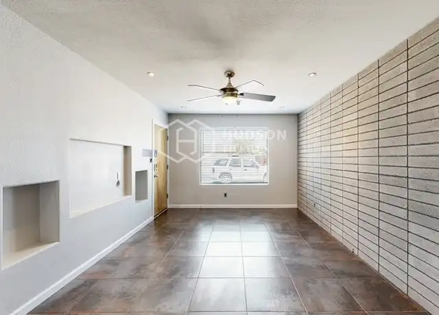Property at 1725 W Wescott Dr, Phoenix, AZ, 85027, 3 beds, 2 baths, [object Object]