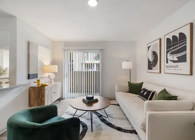 Property at The Verano - 2800 S Dairy Ashford Rd, Houston, TX, 77082, 1 bed, 1 bath, [object Object]