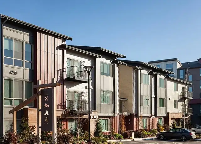 Photo of 6711 NE 182nd St, Kenmore, WA 98028