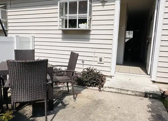 Property at 111 E 1st St #36, Jacksonville, FL, 32206, 2 beds, 1 bath, [object Object]