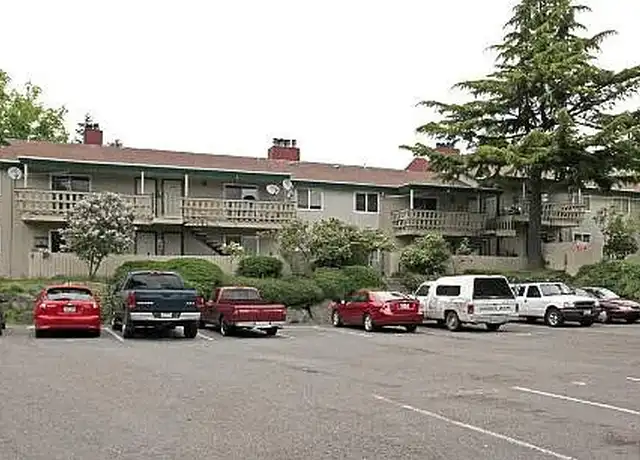 Property at La Chateau - 17464 Ambaum Blvd S, Seattle, WA, 98148, 1 bed, 1 bath, [object Object]