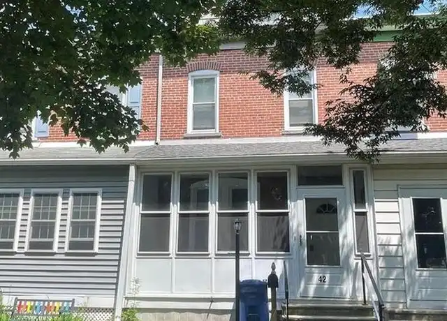 Property at 42 3rd Ave, Roebling, NJ, 08554, 4 beds, 1 bath, [object Object]