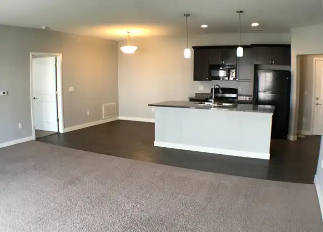 Property at 1625 McCleary Ln, Iowa City, IA, 52245, 2 beds, 2 baths, [object Object]