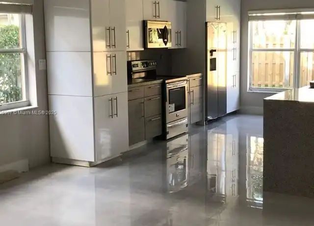 Property at 16725 Sapphire Ct, Weston, FL, 33331, 3 beds, 2 baths, [object Object]