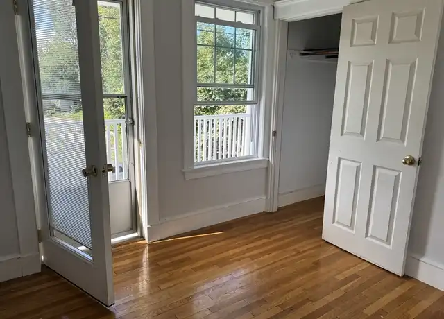 Property at 1 Erie St #2, Swampscott, MA, 01907, 3 beds, 1 bath, [object Object]