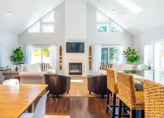 Property at 14 Lafayette Pl, East Hampton, NY, 11937, 5 beds, 3.5 baths, [object Object]