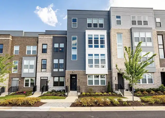 Property at 13362 Arrowbrook Centre Dr Unit None, Herndon, VA, 20171, 3 beds, 2.5 baths, [object Object]