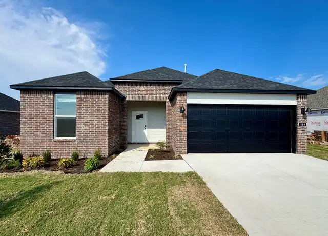 Property at 569 W Canada Dr, Farmington, AR, 72730, 3 beds, 2 baths, [object Object]