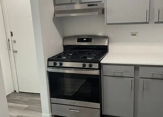 Property at 3249 187th St Unit Reno9, Lansing, IL, 60438, 1 bed, 1 bath, [object Object]