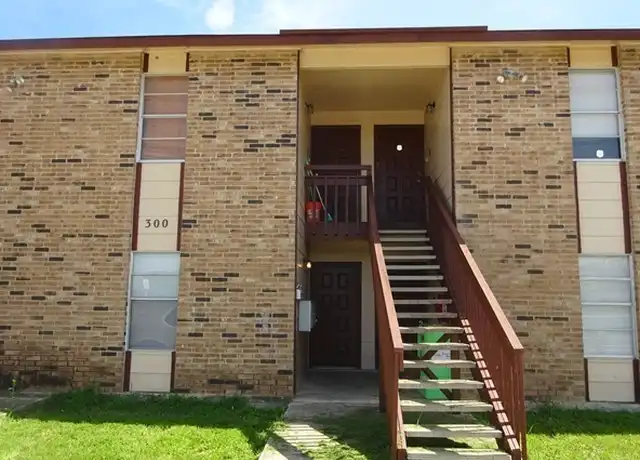 Property at 300 Moursund Blvd Unit 3, San Antonio, TX, 78221, 1 bed, 1 bath, [object Object]