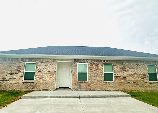 Property at 2310 Timberlane Dr, Sulphur, LA, 70663, 2 beds, 2 baths, [object Object]