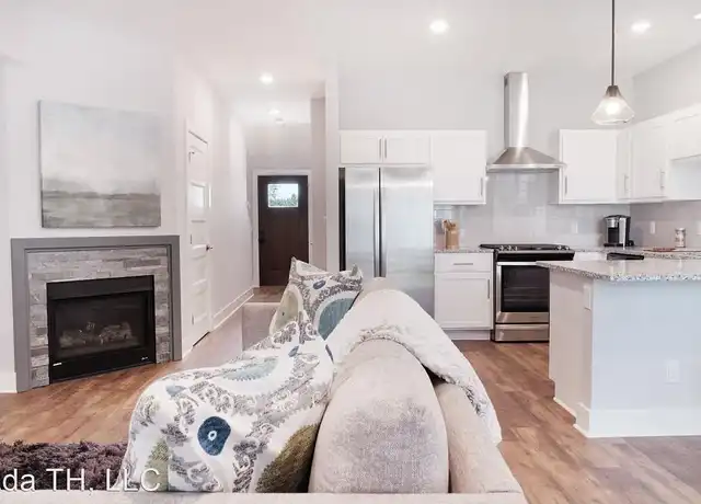 Property at The Knoll - Townhomes of Ada - 5219 Knoll Pond Dr SE, Grand Rapids, MI, 49546, 2-3 beds, 2.5 baths, [object Object]