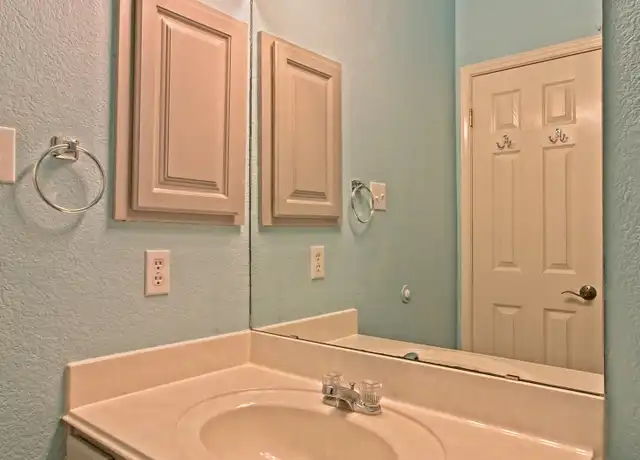 Property at 301 Derby Ln, Georgetown, TX, 78626, 3 beds, 2 baths, [object Object]