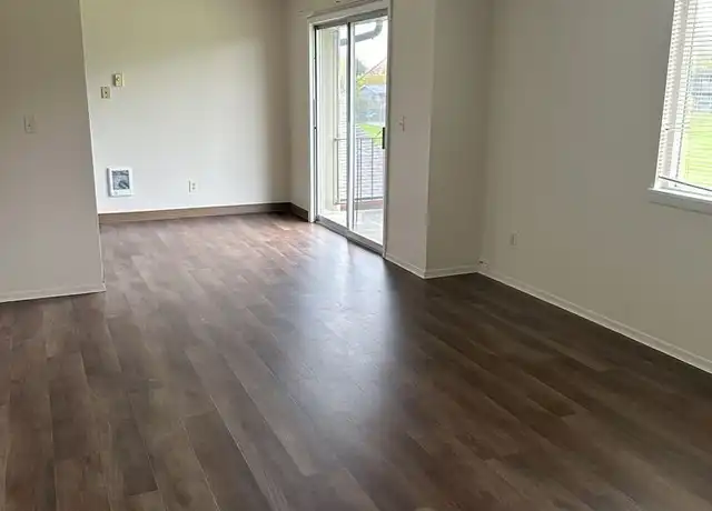 Property at 3655-3689 Hawthorne Ave NE Unit 3673, Salem, OR, 97301, 2 beds, 1 bath, [object Object]