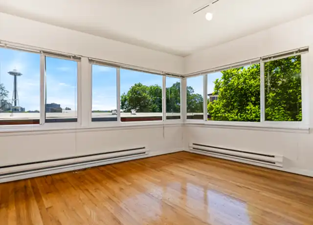 Property at 372 Aloha St Unit 9, Seattle, WA, 98109, 1 bed, 1 bath, [object Object]