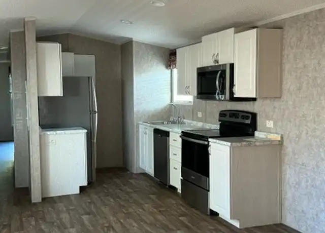 Property at 2422 Highway 43 S Unit 8, Leoma, TN, 38468, 2 beds, 1 bath, [object Object]