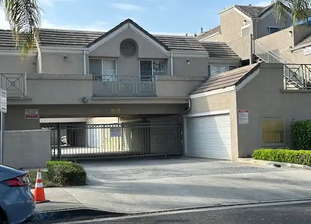 Property at 800 S Magnolia Ave, Fullerton, CA, 92833, 2 beds, 2 baths, [object Object]
