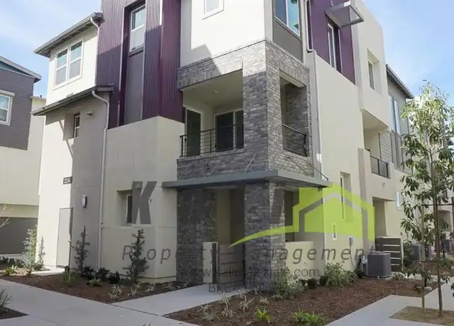Property at 2134 Stellar Way #5, Chula Vista, CA, 91915, 3 beds, 3 baths, [object Object]