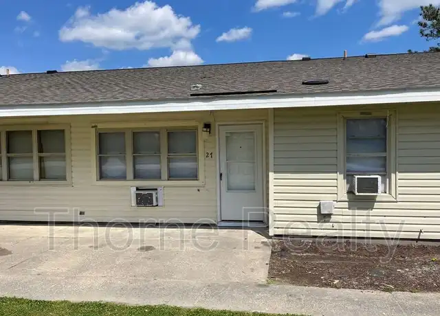 Property at 400 E Northern Blvd, Tarboro, NC, 27886, 3 beds, 1 bath, [object Object]