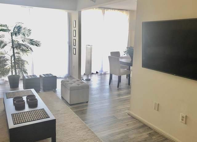 Photo of 7401 Westlake Ter #708, Bethesda, MD 20817