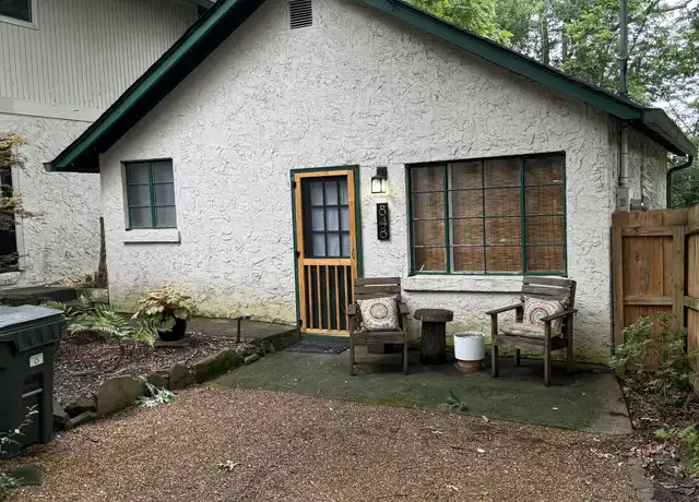 Property at 848 Kentucky Ave, Signal Mountain, TN, 37377, 1 bed, 1 bath, [object Object]