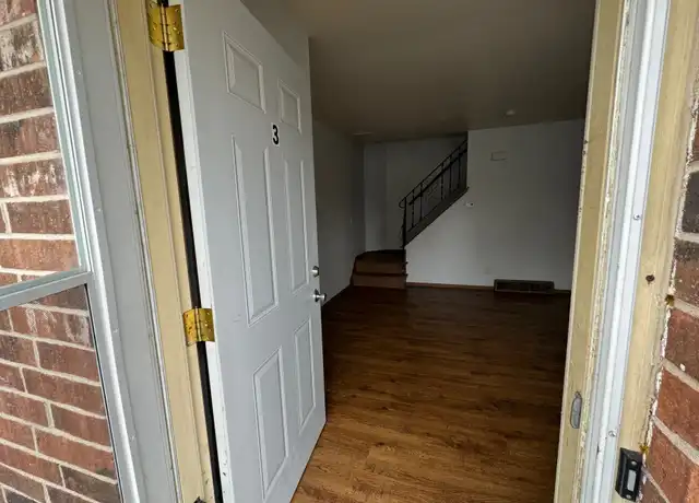 Property at 3108 Prial Ave Unit AVENUE-3, Rockford, IL, 61101, 2 beds, 1.5 baths, [object Object]