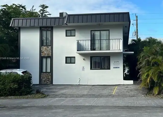 Property at 2379 NE 172nd St Unit 3, North Miami Beach, FL, 33160, 1 bed, 1 bath, [object Object]