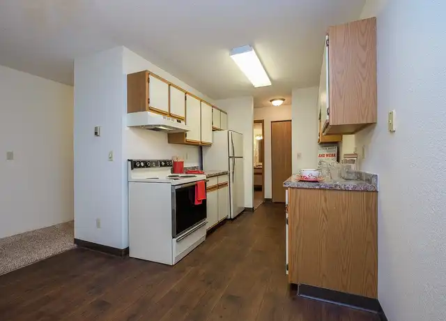 Property at South Pointe - 3200 22nd St S, Fargo, ND, 58104, 1 bed, 1 bath, [object Object]