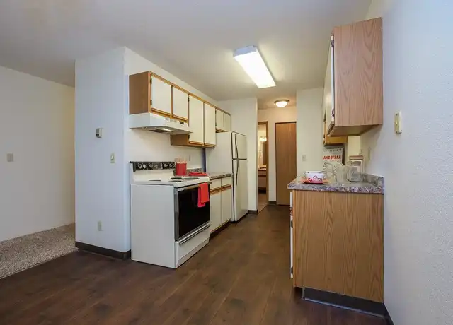 Property at South Pointe - 3200 22nd St S, Fargo, ND, 58104, 1-3 bed, 1-2 bath, [object Object]