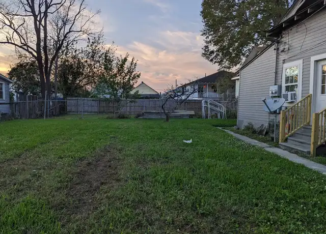 Property at 242 2nd St Unit A, Bridge City, LA, 70094, 2 beds, 1 bath, [object Object]