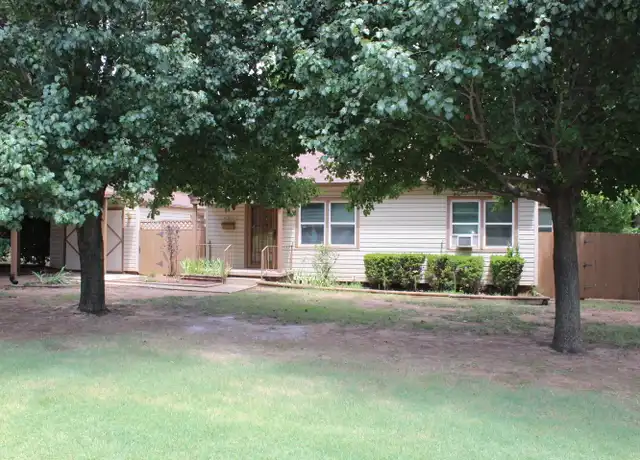 Property at 4521 SE 22nd St, Oklahoma City, OK, 73115, 2 beds, 1 bath, [object Object]