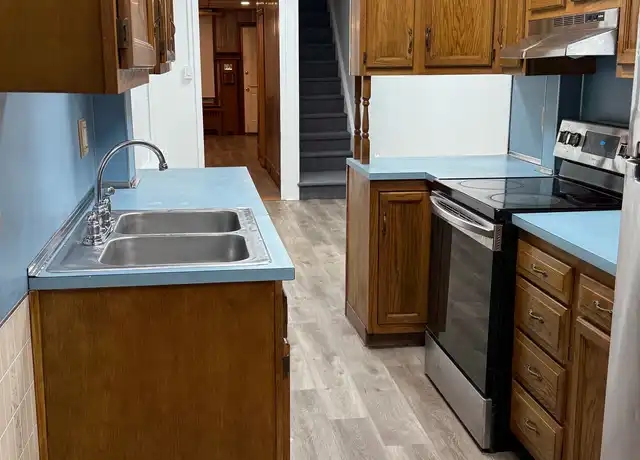 Property at 919 Pike St, Reading, PA, 19604, 3 beds, 1.5 baths, [object Object]