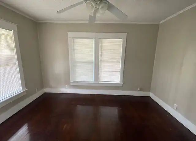 Property at 402 Sayles Blvd, Abilene, TX, 79605, 3 beds, 1 bath, [object Object]