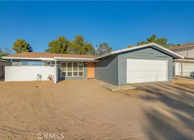 Property at 14147 Arrowhead Dr, Victorville, CA, 92395, 4 beds, 2 baths, [object Object]