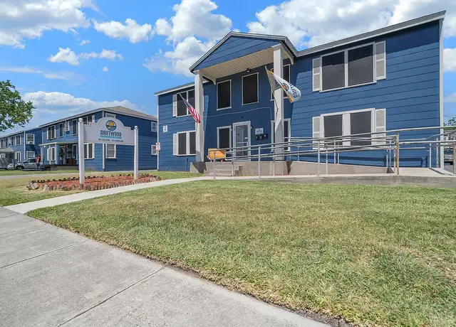 Photo of 1421 Maryland Dr, Corpus Christi, TX 78415