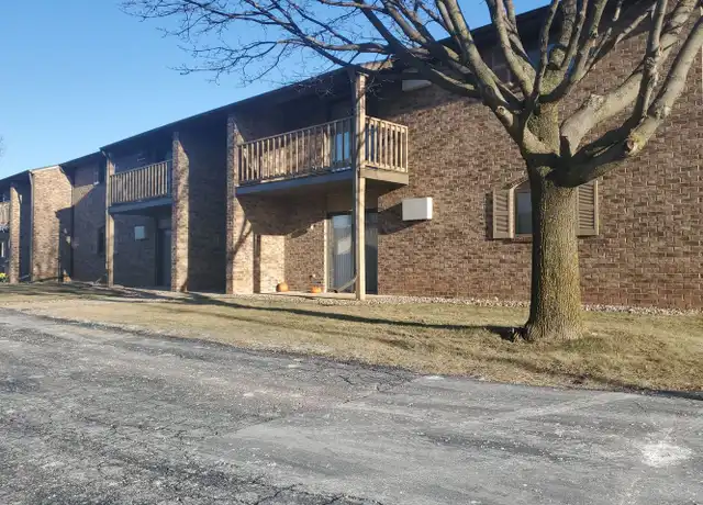 Property at 821 Cormier Rd #05, Green Bay, WI, 54304, 1 bed, 1 bath, [object Object]