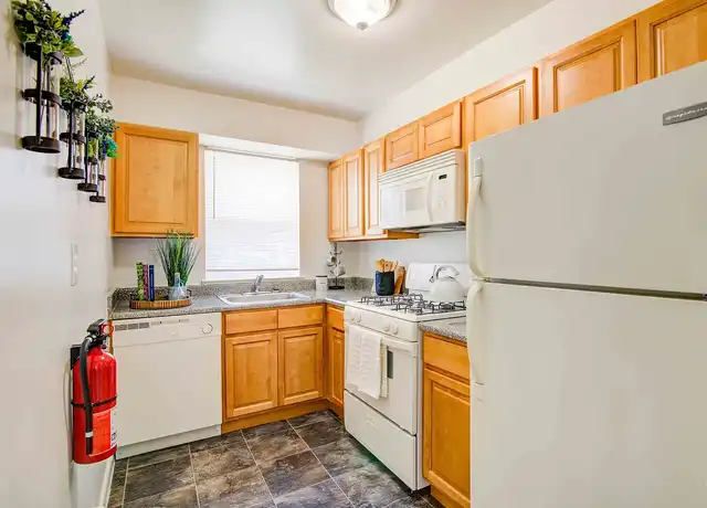 Property at Nieuw Amsterdam Apartment Homes - 37 N Maple Ave, Marlton, NJ, 08053, 1 bed, 1 bath, [object Object]