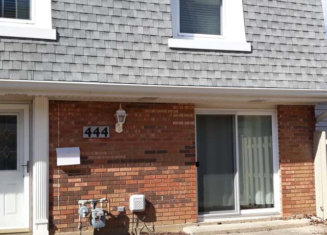 Photo of 444 Lear Ct, Schaumburg, IL 60194