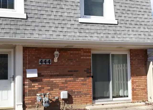 Property at 444 Lear Ct, Schaumburg, IL, 60194, 2 beds, 1.5 baths, [object Object]