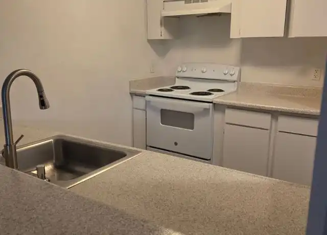 Property at 245 Wildwood Blvd SW Unit 01, Issaquah, WA, 98027, 1 bed, 1 bath, [object Object]