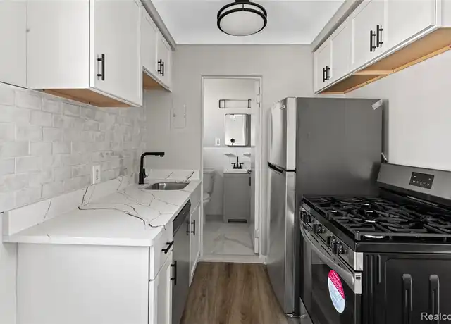 Property at 513 S Main St, Clawson, MI, 48017, 1 bed, 1 bath, [object Object]