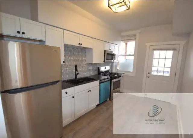Property at 4450 N Western Ave Unit 3, Chicago, IL, 60625, 3 beds, 1.5 baths, [object Object]